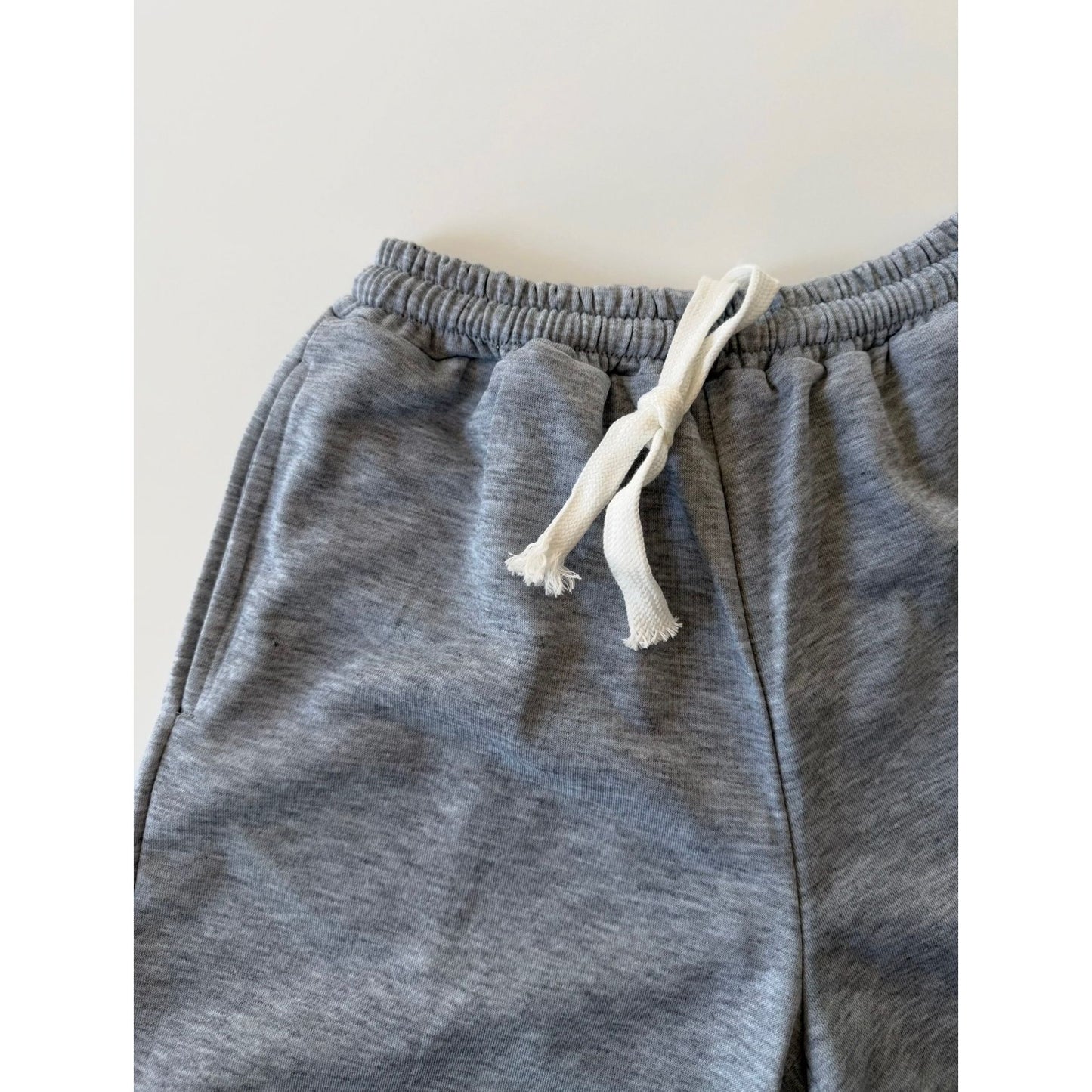 Essential Shorts Heather Gray