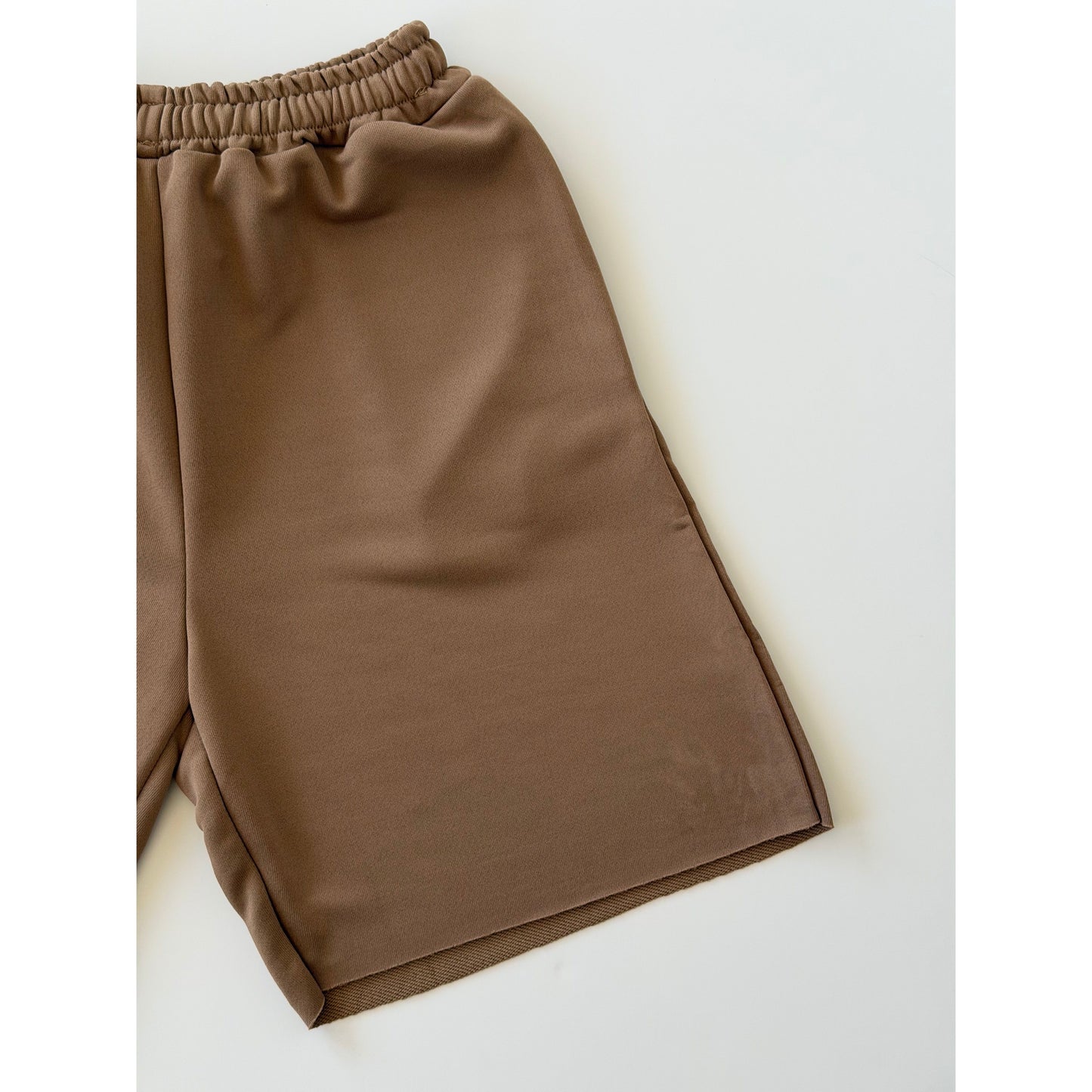 Essential Short Taupe